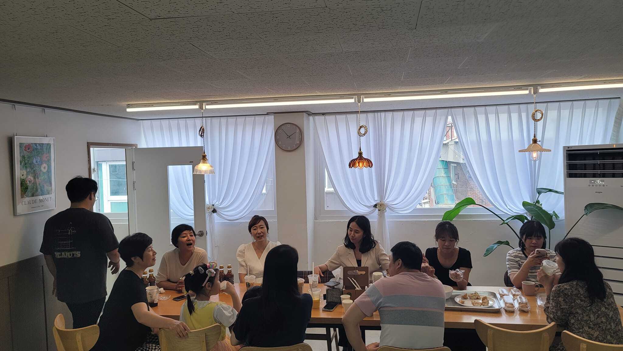 떠남과 만남의 경계에서.jpeg