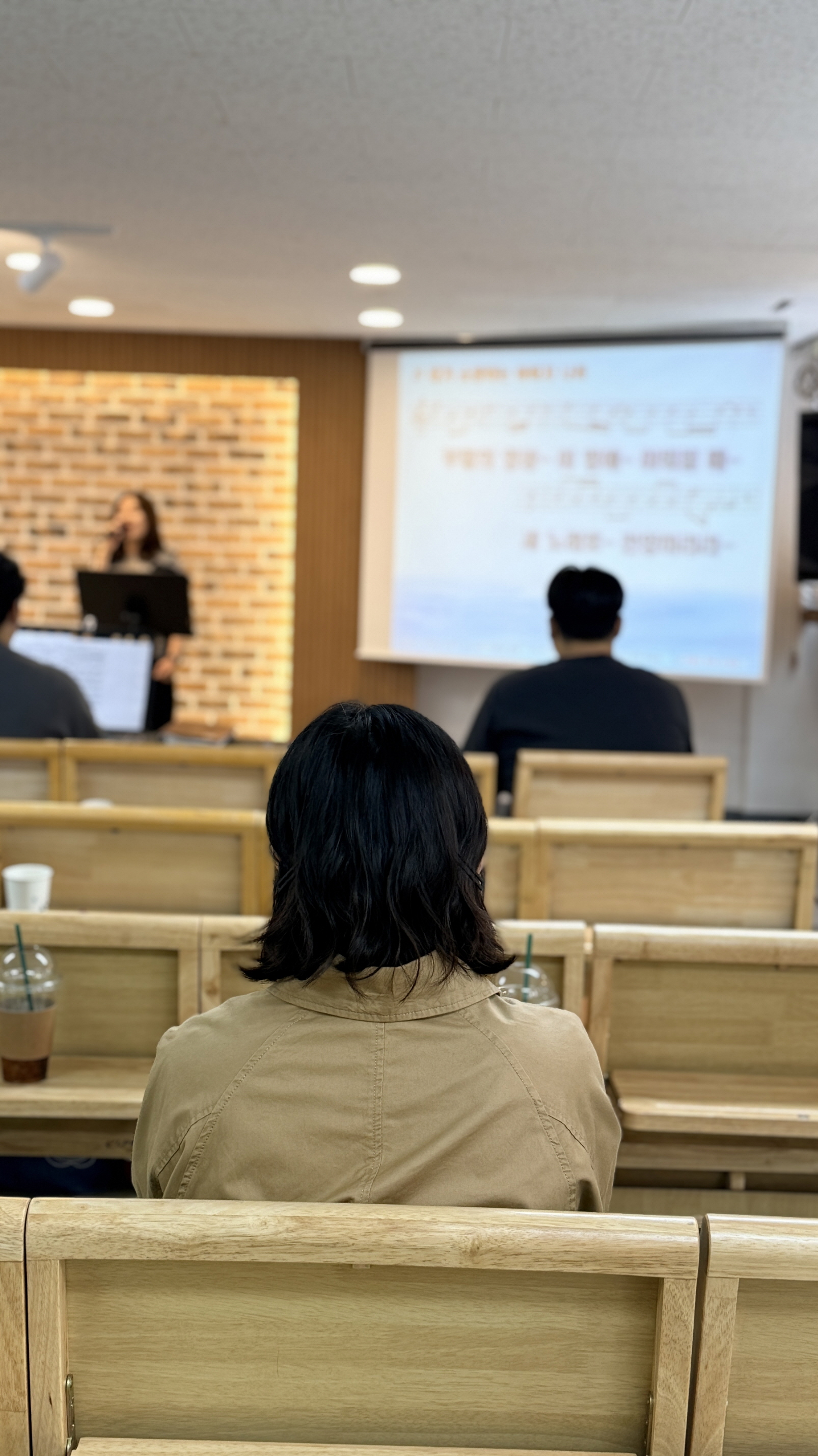 2025.10.19 주일37.jpg