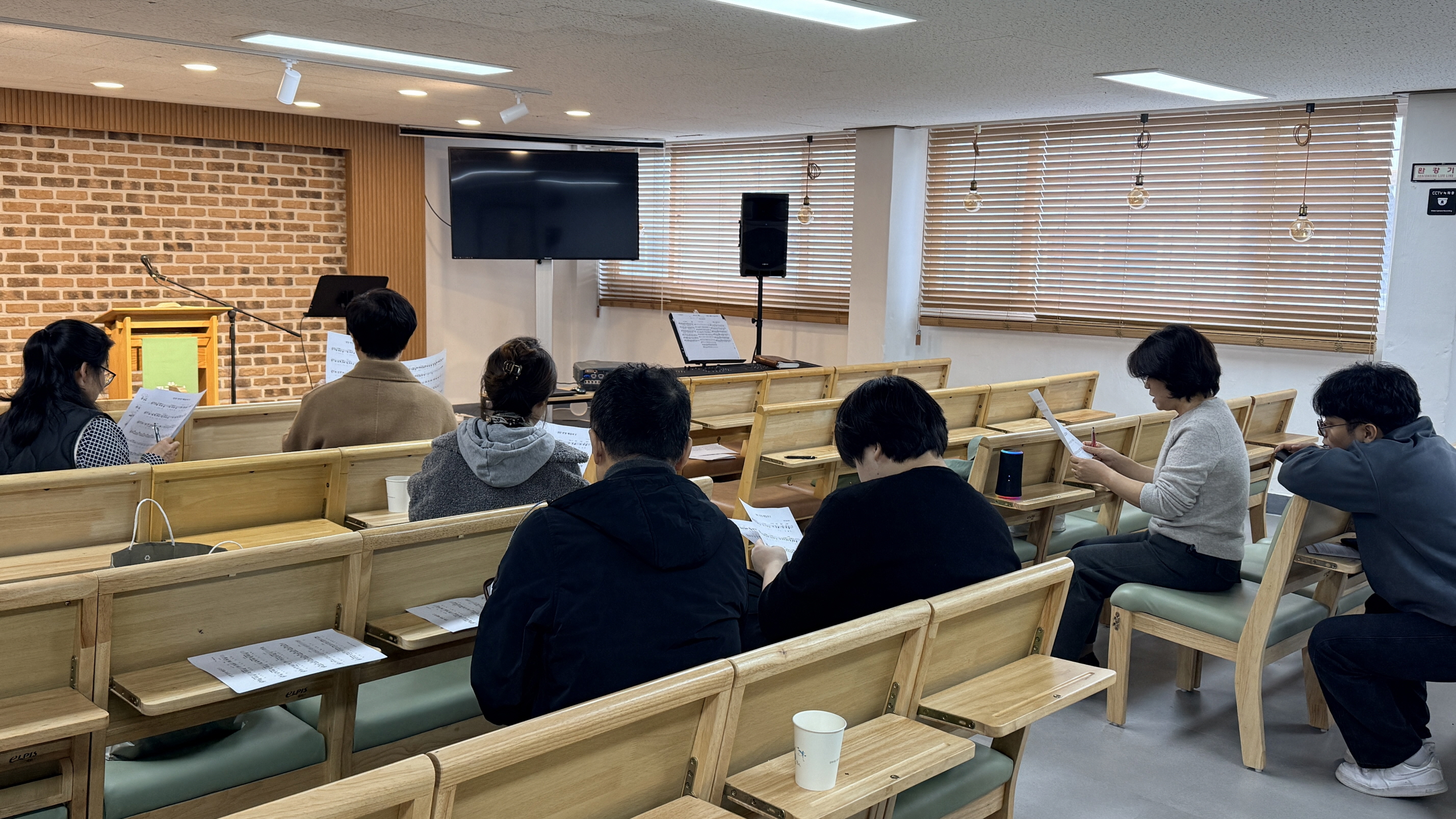 2025.11.23 주일9.jpg