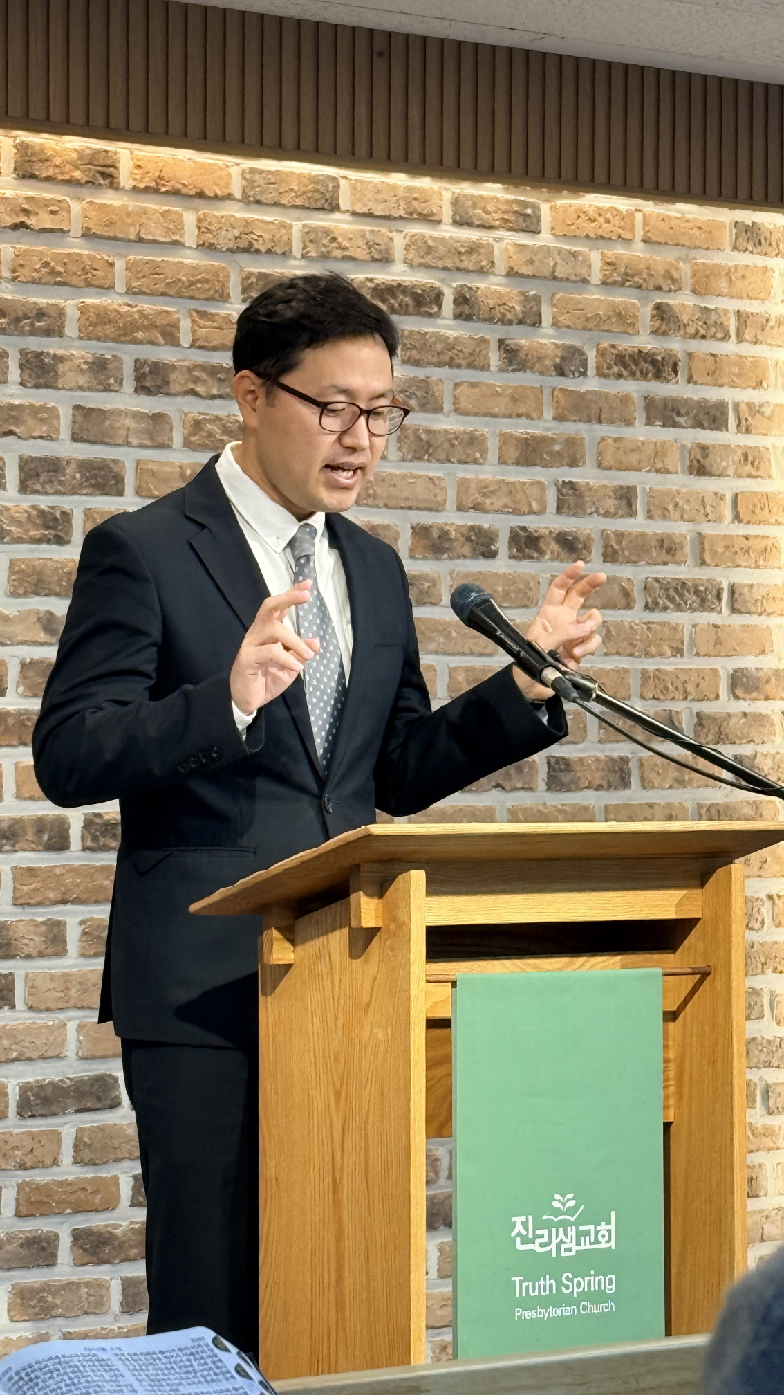 2025.11.30 크리스마스 장식하던 날-059.jpg