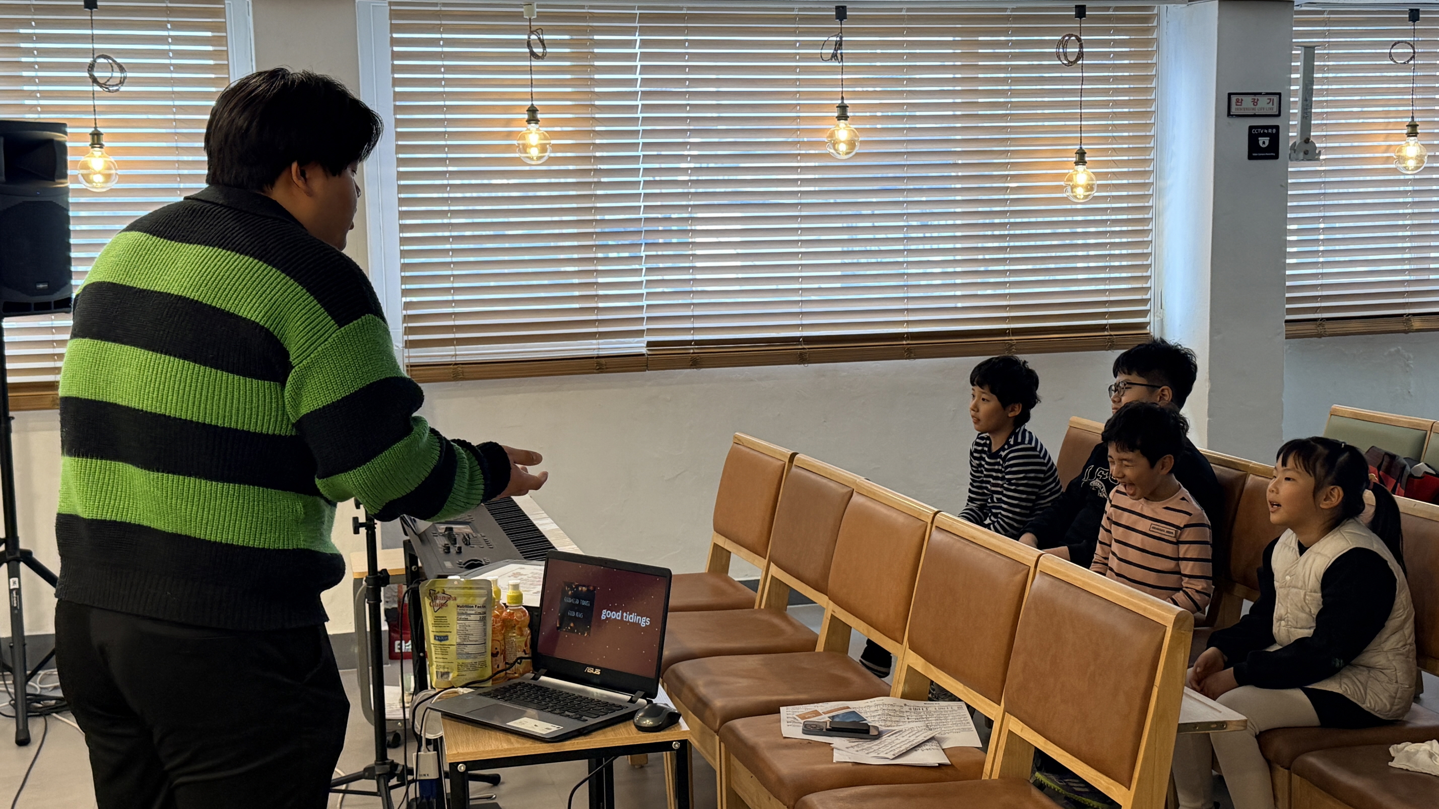 2025.12.07 주일 크리스마스연습12.jpg