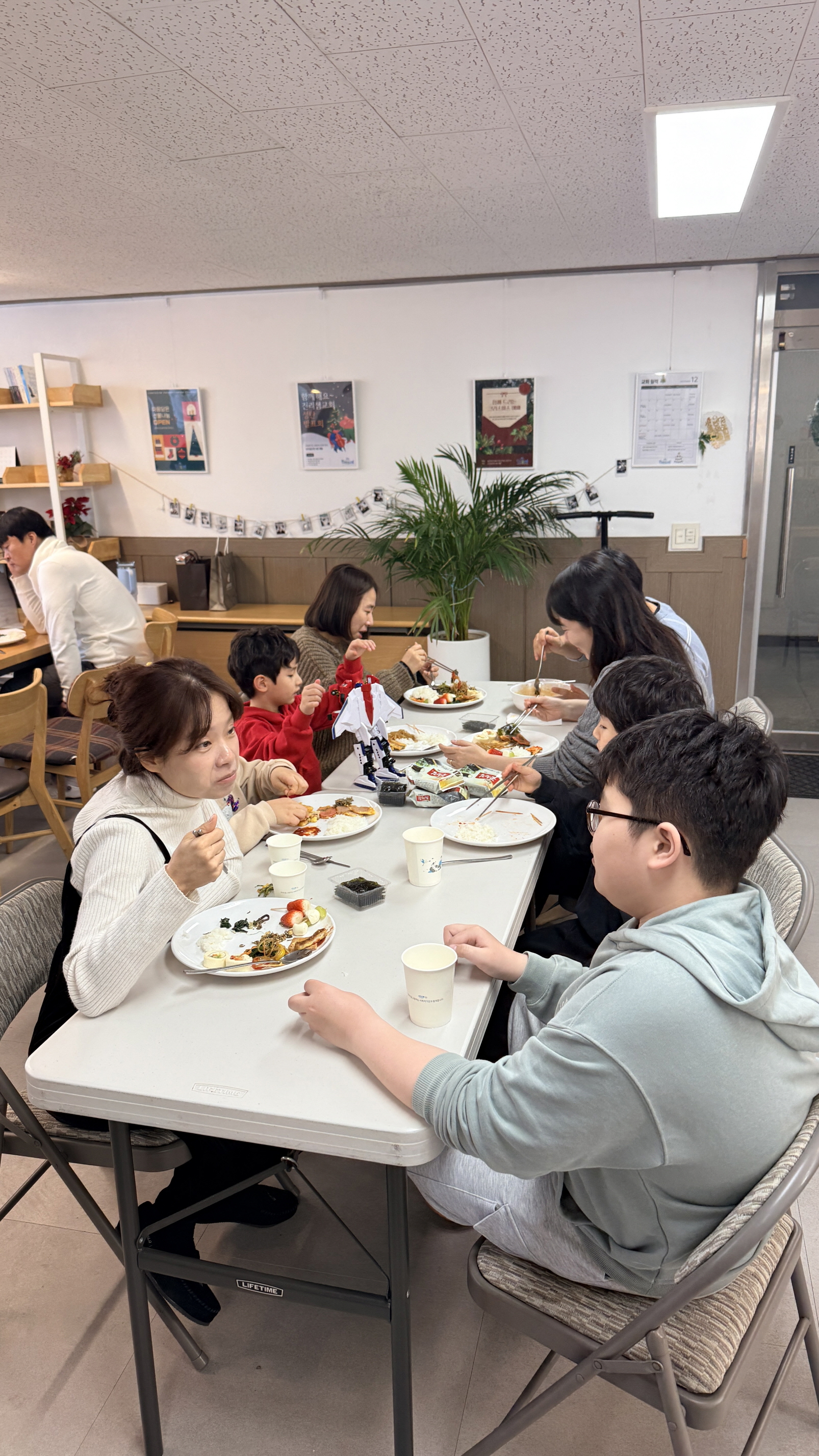 2025.12.21 주일385.jpg