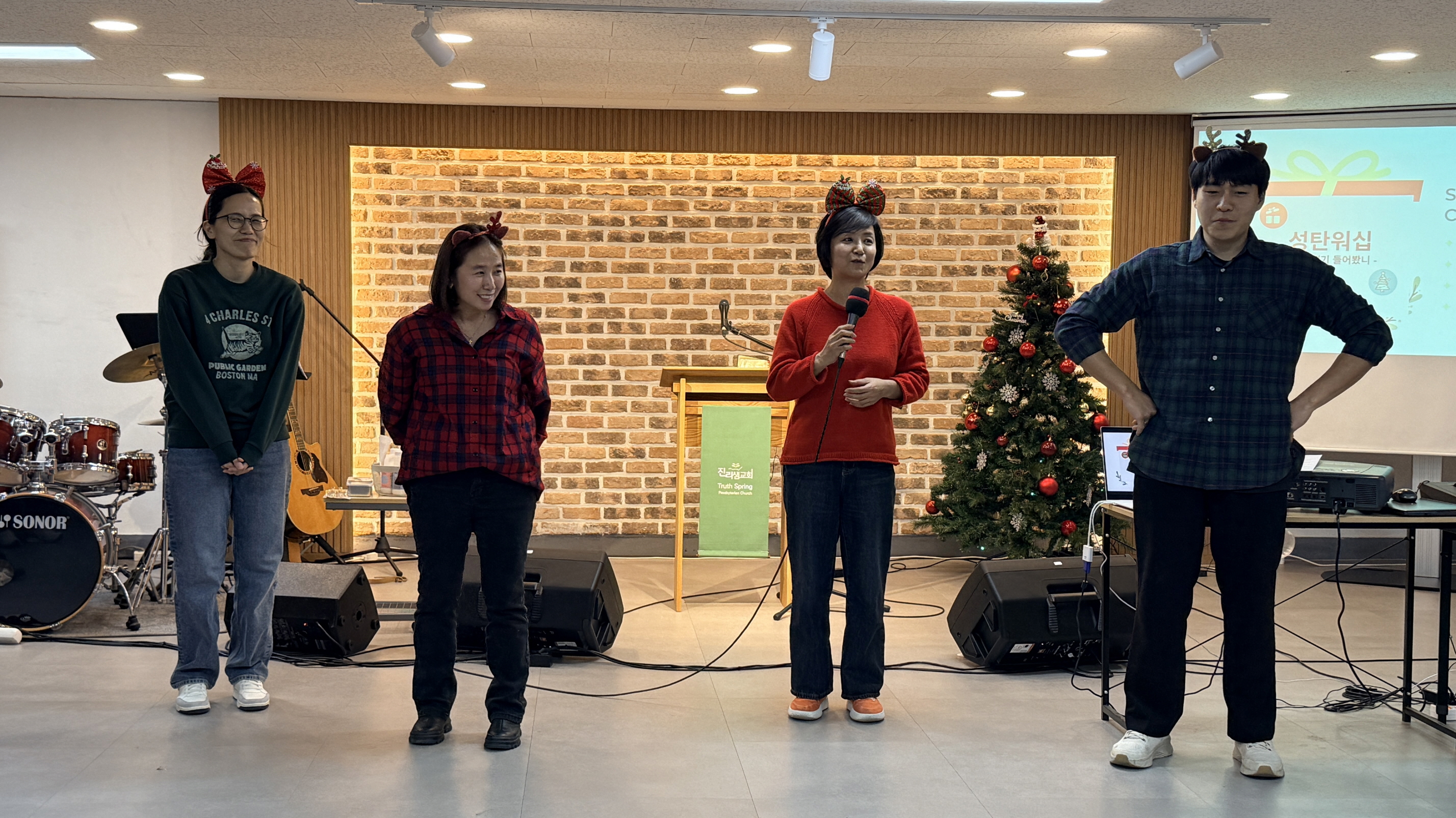 2025.12.24 성탄이브행사293.jpg