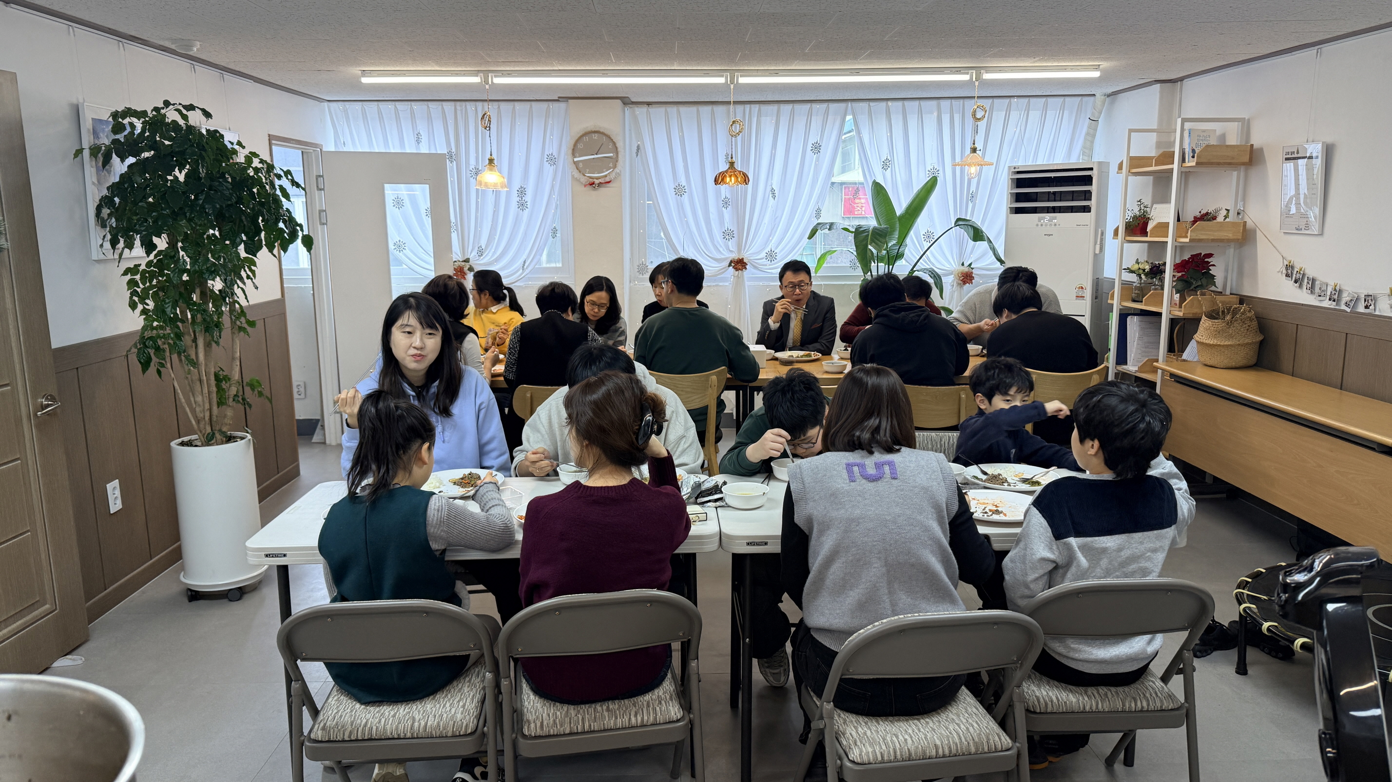 2025.12.29 송구영신주일310.jpg